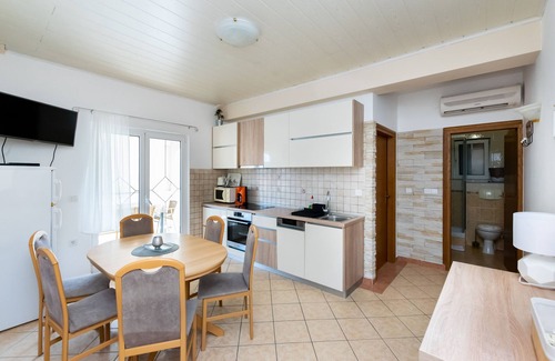Lopar Apartamento | Apartments Miranda (89931-A1) - Lopar - island Rab