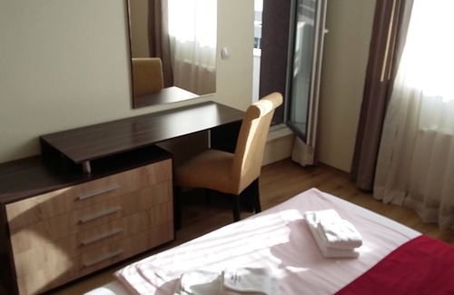 Mladost Hotel | Apartments Mladost 1A-554