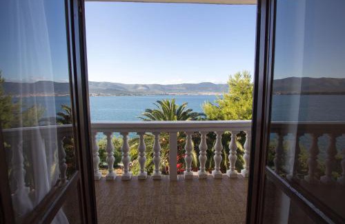 Arbanija Apartamento | Apartments More