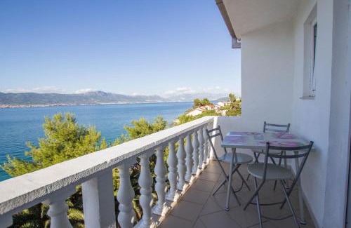 Arbanija Apartamento | Apartments More