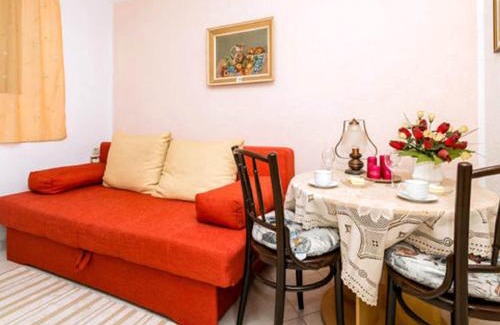 Gornji Kono Apartamento | Apartments Nicol - One-Bedroom Apartment with Terrace