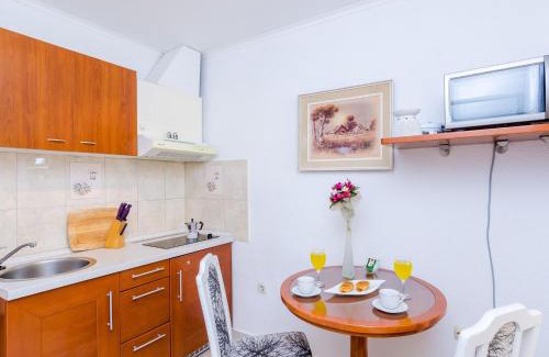 Gornji Kono Apartamento | Apartments Nicol - Studio with Terrace