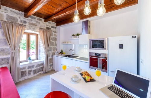Cavtat Old Town Apartamento | Apartments None & Nono