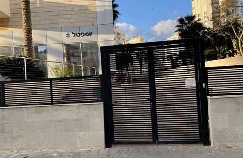 Bat Yam Apartamento | Apartments on 1 line Mediterranean sea in Bat Yam