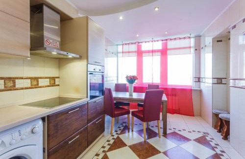 Dniprovs'kyi District Apartamento | Apartments on Darnitsa