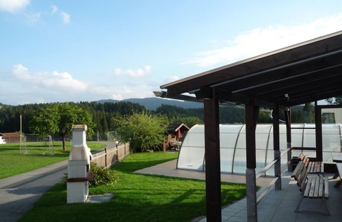 Viechtach Apartamento | Apartamentos-Penzkofer Vogelsang pendiente sur con piscina