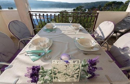 Necujam Apartamento | Apartments Petra - 50 m from pebble beach