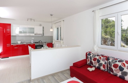 Saplunara Apartamento | Apartments Posta - Deluxe One-Bedroom Apartment with Balcony and Sea View - Apartman 8