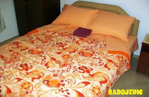 Kaluđerac Apartamento | Apartments Radojević