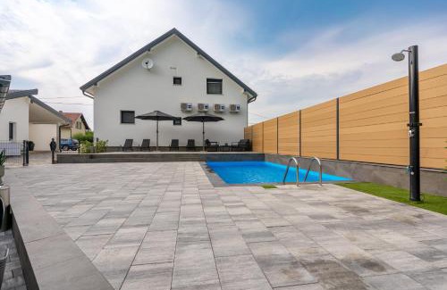 Slunj Casa | Apartments & Room Forest