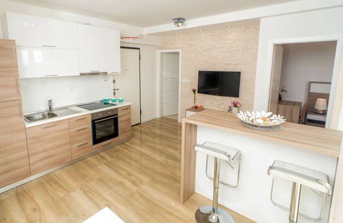 Zrce Casa | Apartments & Rooms Danivan Pool Villas