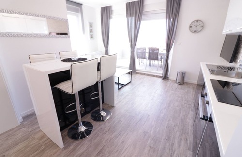Zrce Casa | Apartments & Rooms Danivan Pool Villas B