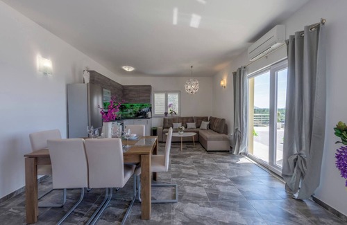 Bicine Apartamento | Apartments Scolopax Rusticola - two bedroom apartment with a balcony A2