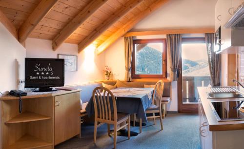 Selva di Val Gardena Apartamento | Apartments Sunela