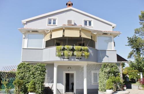 Basanija Casa | Apartments Titonel