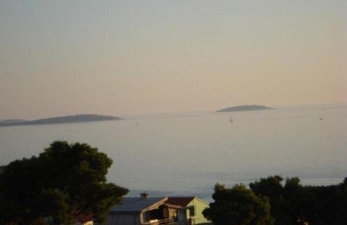 Primosten Burnji Apartamento | Apartments Tonći and Iris
