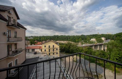 Kamenets-Podol'skiy Apartamento | Apartments U Ratushi