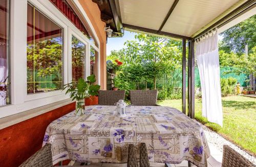 Fiorini Apartamento | Apartments Villa Amaryllis