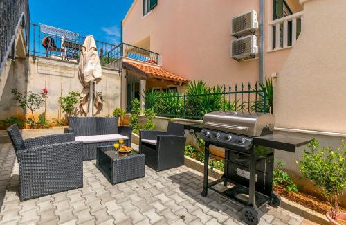 Podglavica Apartamento | Apartments Villa J i M by the sea