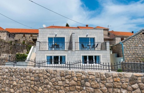Popovici Villa | Apartments Villa Kabalero