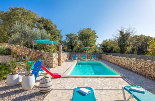 Garica Apartamento | Apartments Villa Padrone with pool - perfect for families!