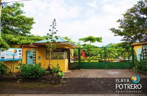 Potrero Apartamento | Apartments-Villas Playa Potrero 1