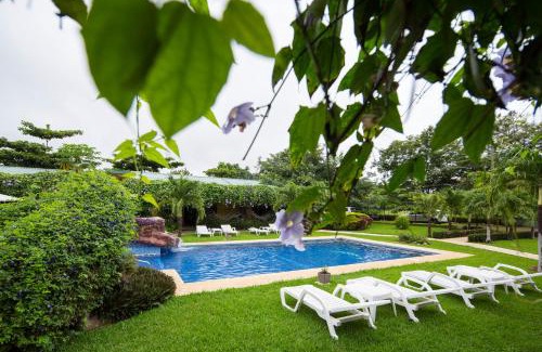 Potrero Apartamento | Apartments-Villas Playa Potrero 1