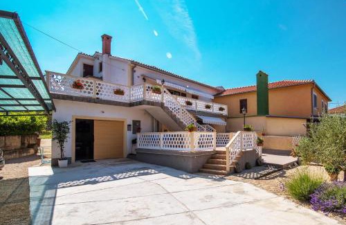 Barusici Apartamento | Apartments with a parking space Malinska (Krk) - 13219