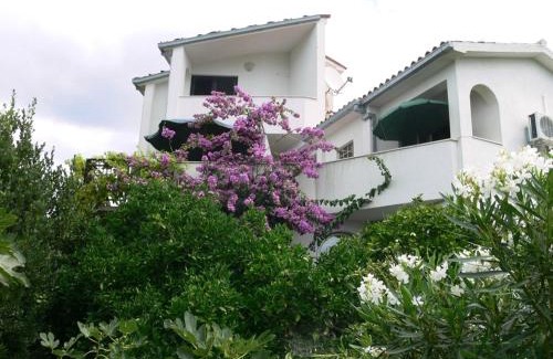 Okrug Donji Apartamento | Apartments with parking space Okrug Donji, Ciovo - 13732
