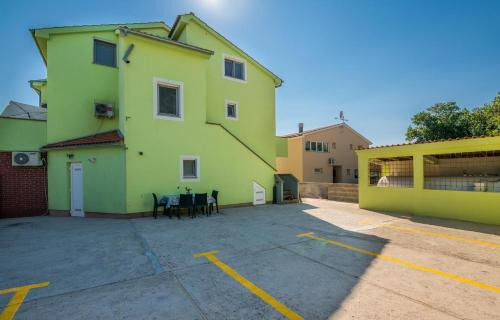 Milovcici Apartamento | Apartments with parking space Milovcici, Krk - 19308