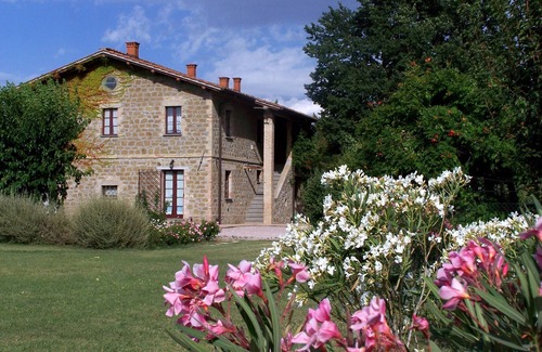 Torgiano Apartamento | Apartamentos con piscina cerca de Asís. WIFI, huerta orgánica y vino de cortesía.