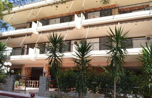 Nea Makri Apartamento | Apartments Zoumperi