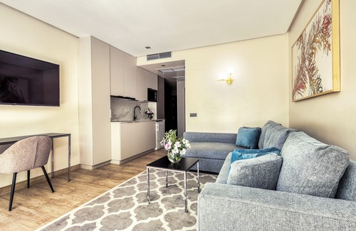 Moncloa-Aravaca Apartamento | Apartosuites Jardines de Sabatini