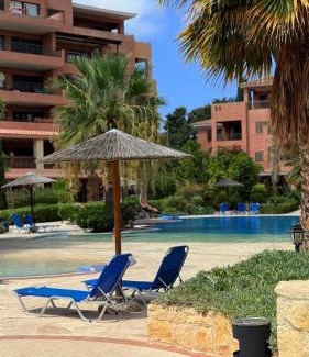 Aglantzia Apartamento | Aphrodite Gardens Modern Apartment