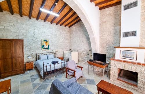 Skarinou Apartamento | Aphrodite's Pool Retreat