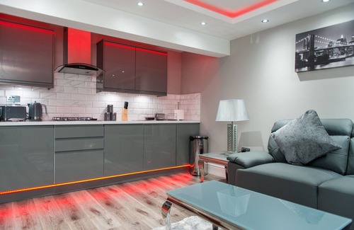 Huddersfield Apartamento | Apartamento-Baño privado con hidromasaje-Attic Flat