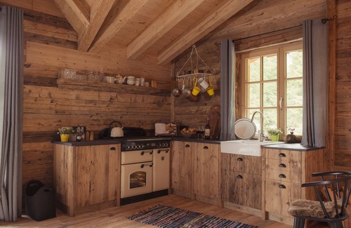 Elbigenalp Apartamento | Apartamento de montaña de estilo Aplin Oui con una vista fantástica de las montañas y el valle de Lech