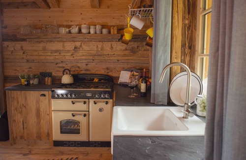 Elbigenalp Apartamento | Apartamento de montaña de estilo Aplin Oui con una vista fantástica de las montañas y el valle de Lech
