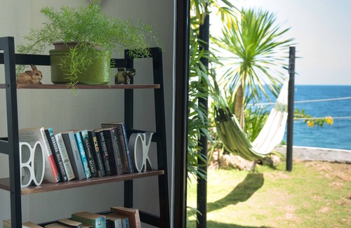 Zamboanguita Casa | Apoview Beachhouse. Playa, belleza, dicha