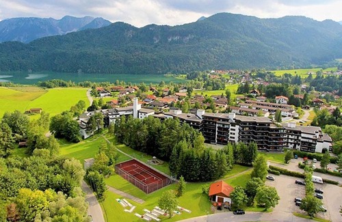 Fuessen Apartamento | App 1/5 - Modern Eingerichtete Fewo für 2-4 P. mit Haustier - Ferienappartements Weissensee