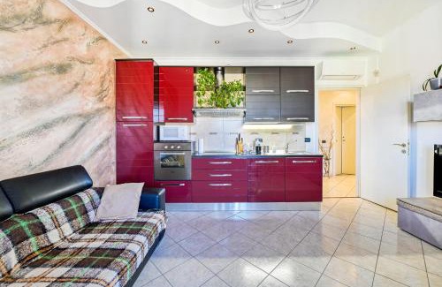 Saronno Apartamento | App 2rooms letto matrimoniale, letto singolo, divanoletto matrimoniale La Casa di Hellen a Saronno tra MilanoComoFieraMxpMonza