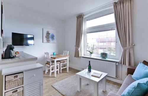 Wenningstedt-Braderup Apartamento | App-8-in-strandnaher-Lage-Baederstil-Villa-in-Wenningstedt-Sylt