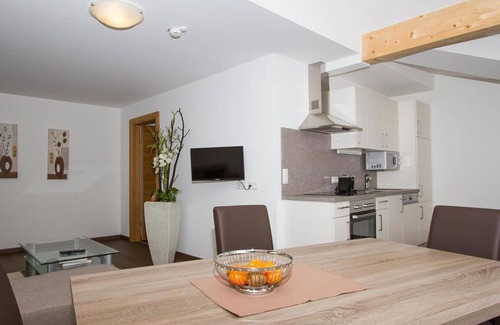 Rum Apartamento | App. Family 70m² - Hotel Huberhof