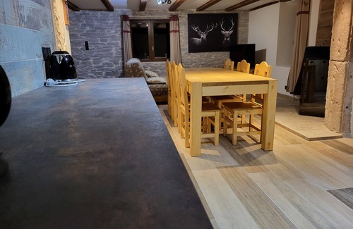 La Chapelle-devant-Bruyeres Apartamento | Appartement de 80 m2 Entierement Rénové Proche de Nature et Hautes Vosges
