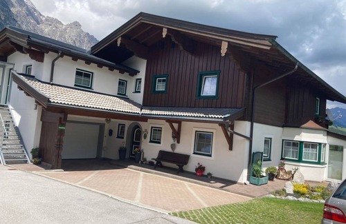 Rain Apartamento | App. Kaiserblick / Fewo, ducha, inodoro, habitaciones con 2 camas - Ferienwohnungen Steidl