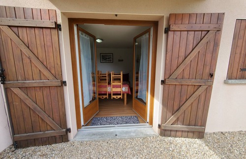 Besse-et-Saint-Anastaise Apartamento | APPA BDR 5-3