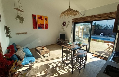 Saint-Saturnin-les-Avignon Apartamento | Appartement Cosy Avec Option SPA