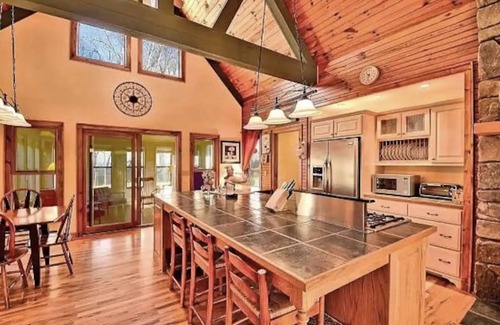 Unicoi Cabina | ✶Appalachian Mt Cabin, Mt Views, 3BR 3BA, Fiber Wifi, Family, Hiking, Waterfalls
