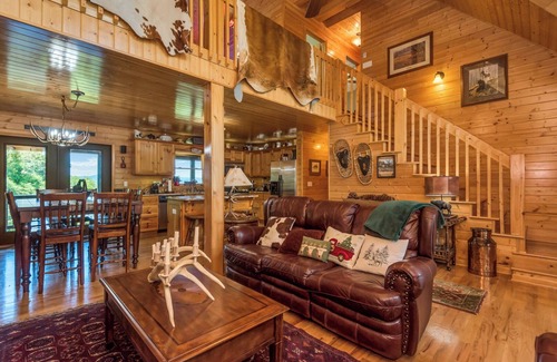 Piney Creek Cabina | Appalachian Mtn Cabin Near New River State Park!