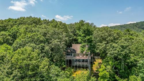 Big Canoe Casa | Appalachian Sky - Scenic Mountain View Cabin in Big Canoe